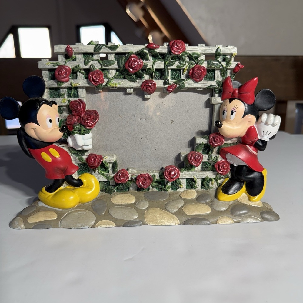 Vintage DISNEY Mickey&Minnie Roses On Arbor Picture‎ Frame Gift Vacay Memories